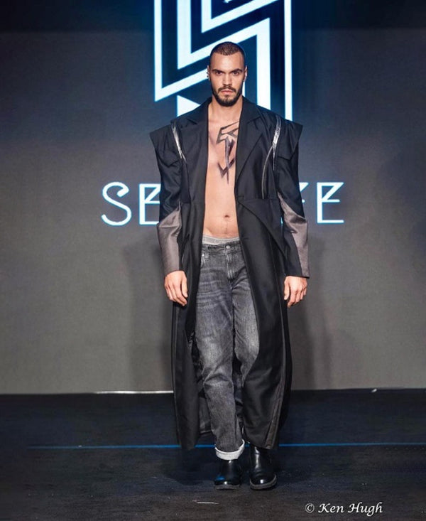 Long Suit(man)