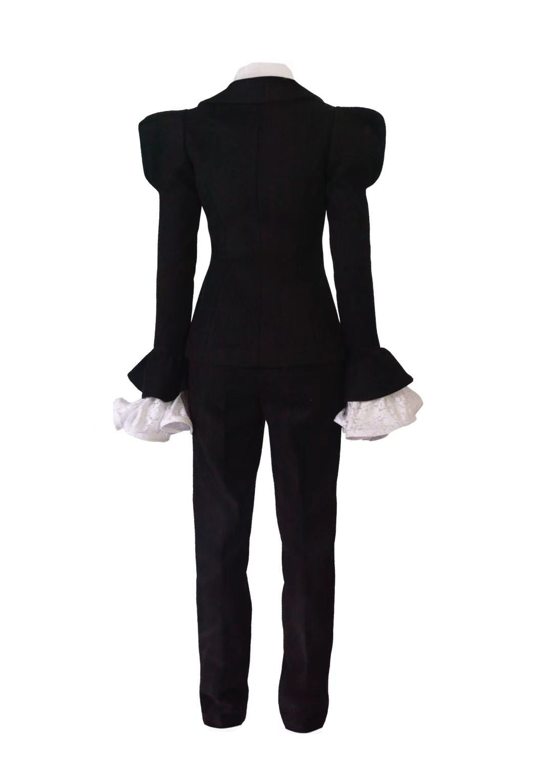 Selah suit
