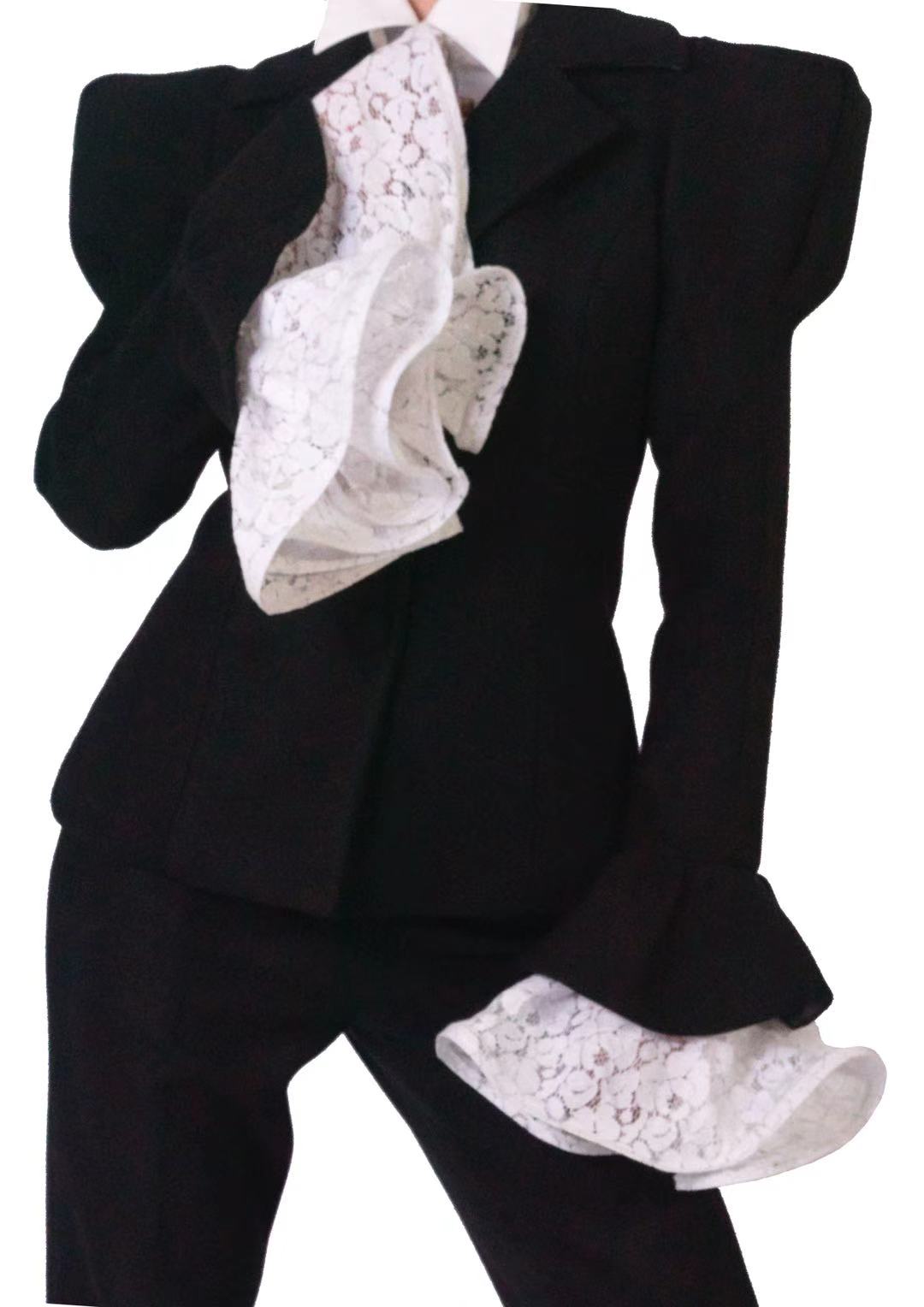 Selah suit