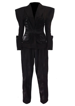 Syrus suit